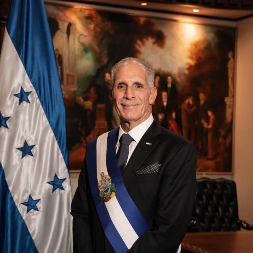 Nasry Asfura: entre esperanza y reclamos nasry