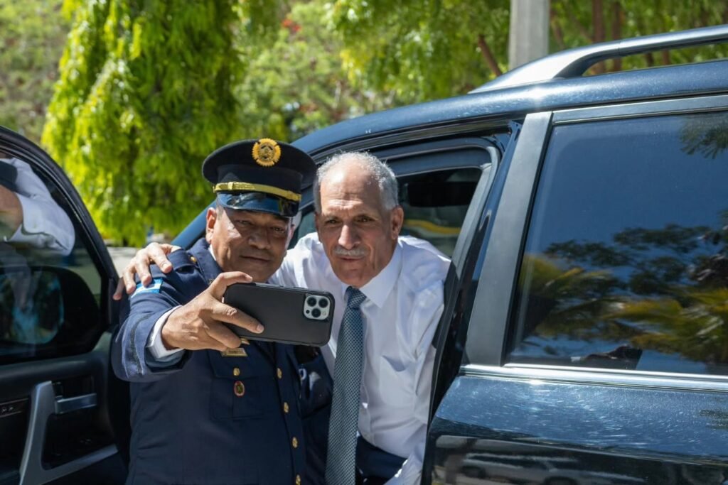 Presidente Nasry Asfura preside histórica ceremonia de ascensos y condecoraciones de la Policía Nacional ascensos 4
