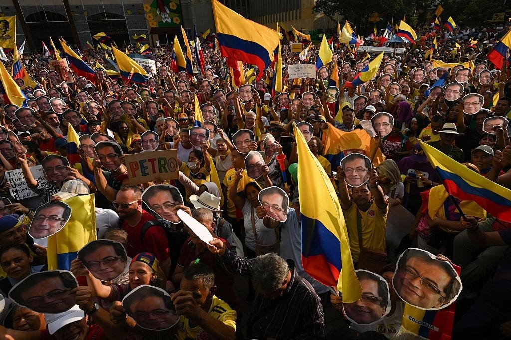 Crisis política en Colombia: propuesta de suspensión contra Gustavo Petro desata intenso debate constitucional petro 1